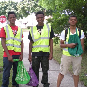 Green Committee members conducted outreach with City of Milwaukee Earn & Learn Interns in Riverwest.